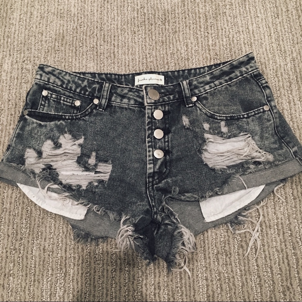 Gray distressed denim jean shorts